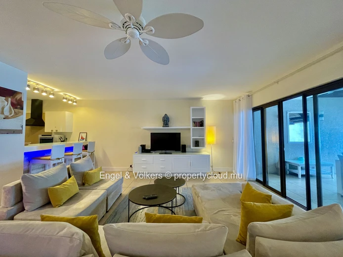 Rare Beachfront Penthouse for RENT