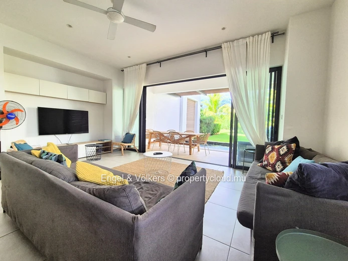 Fully Furnished 3 bedroom Duplex in Waterfront Residence