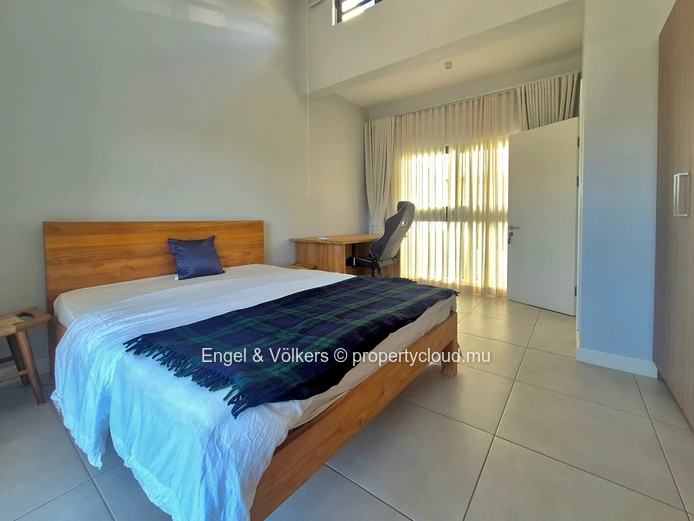 Modern 4-Bedroom Duplex with Private Pool & Gold Membership Benefits