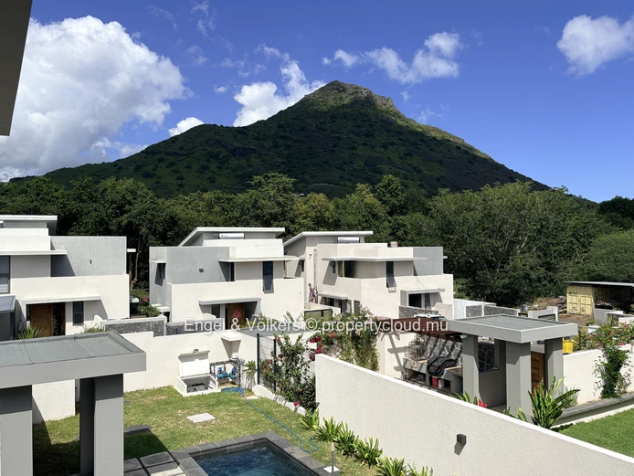FOR RENT - Unfurnished 4-bedroom villa in Tamarin