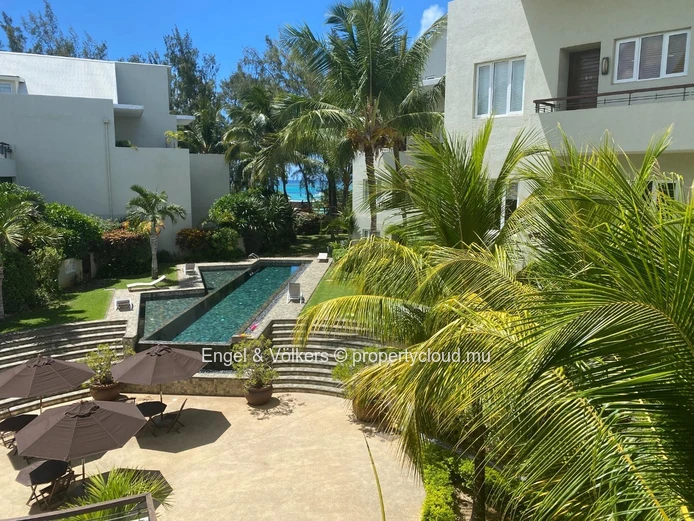 Rare Find in the North - Ocean Views and Beach Access