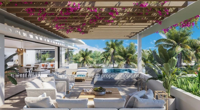Luxury Penthouse with Beach Access and Hotel Services, Trou aux Biches