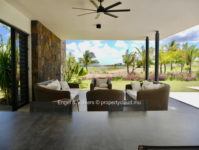 Exceptional Villa Bridging Ocean Luxury and Golfside Tranquility