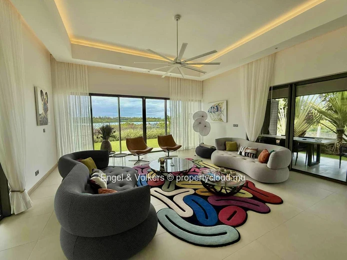 A Modern Masterpiece with Breathtaking Views