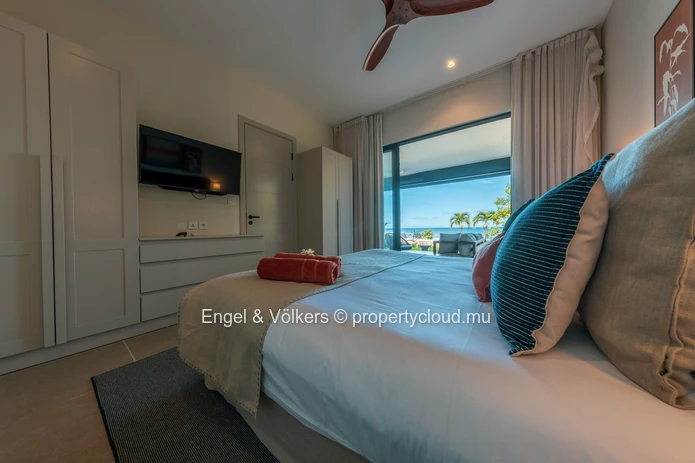 Modern 3-Bedroom Beachfront Apartment with Sea Views