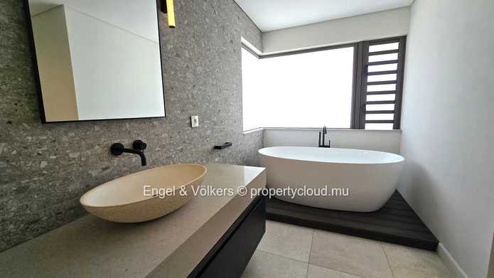 Elegant 4-Bedroom Villa in Anahita Golf & Spa Resort