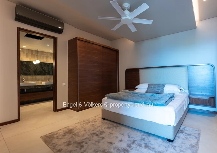 Ultra-Luxury Villa with Panoramic Lagoon Views in Black River, Mauritius