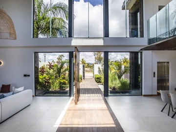5 Bedroom Villa