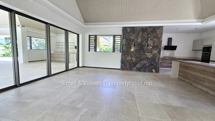 Elegant 4-Bedroom Villa in Anahita Golf & Spa Resort