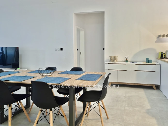 Modern Ground-Floor Apartment in the Heart of Tamarin