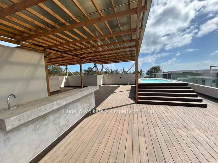 Modern 4-Bedrooms Penthouse for Sale – Pointe aux Canonniers Private Rooftop Pool |