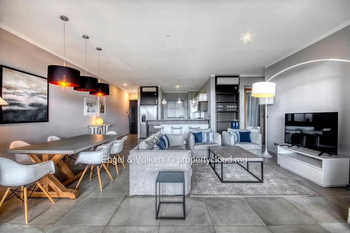 Modern Apartment with Sea View & Rooftop Pool