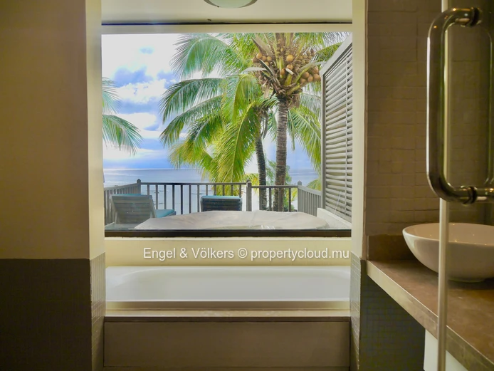 Rare Beachfront Penthouse for RENT