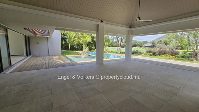Elegant 4-Bedroom Villa in Anahita Golf & Spa Resort
