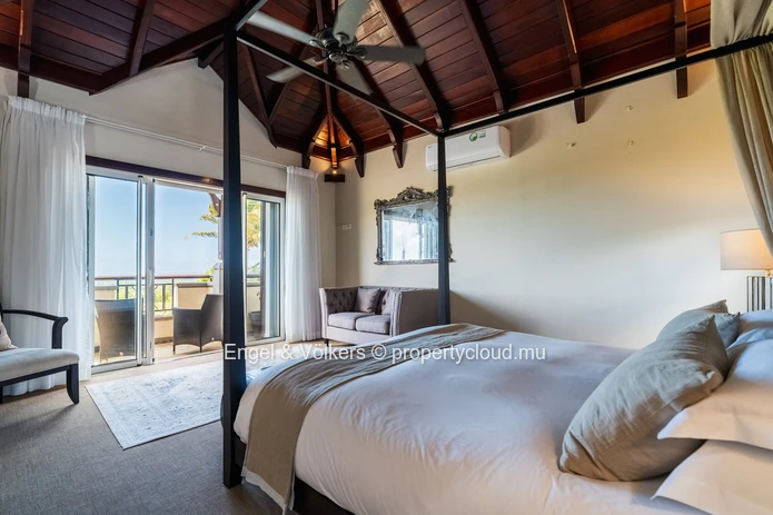 Tranquil Estate Living with Ocean Views