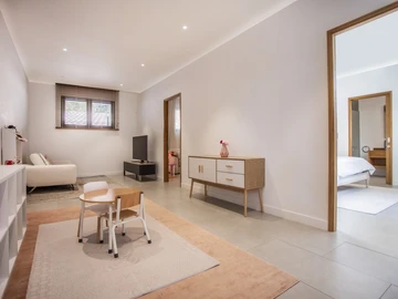 5 Bedroom Villa