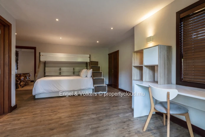 Elegant Residence with Independent Suite and Ocean Views