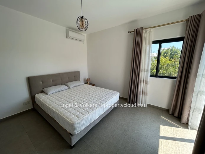 Charming 3-Bedroom House for Rent in Calodyne – Private Pool, Office Space & Close to the Sea