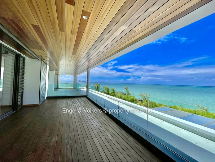 Breathtaking Beachfront Villa – A Blank Canvas for Your Coastal Dream