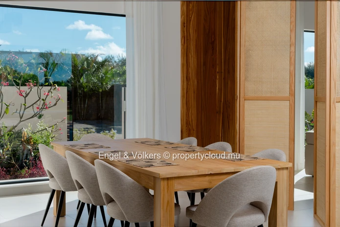 Spacious Golf Estate Villa with 4th Bedroom Expansion Possibility – Anahita, Mauritius