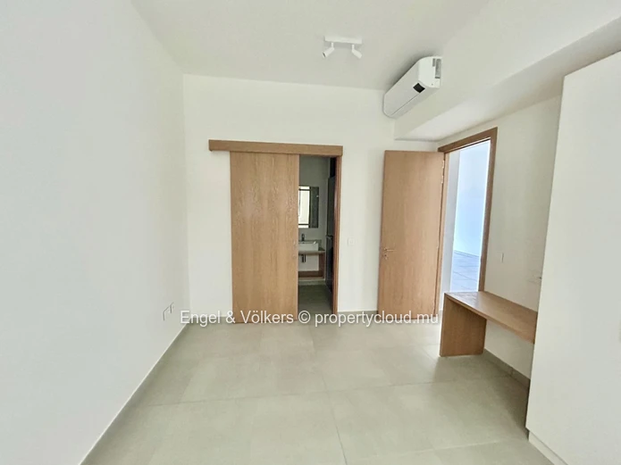 Modern 2-Bedroom Apartment for Sale in Pereybere