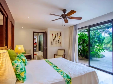 8 Bedroom Villa