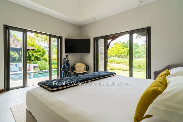 Contemporary Fairway Villa with Refined Outdoor Living