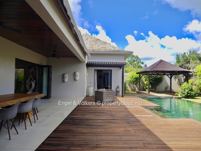 5-Bedrooms Modern Tropical & Balinese-Inspired Villa in Prime Grand Baie Location