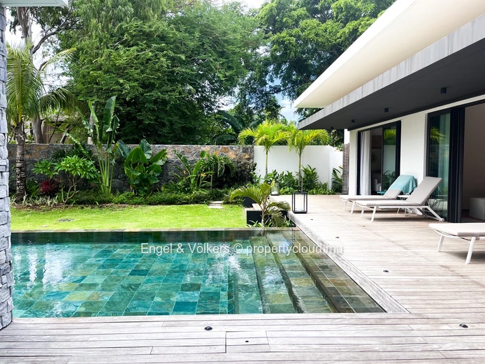 A Rare Masterpiece of Luxury Living in Pereybere