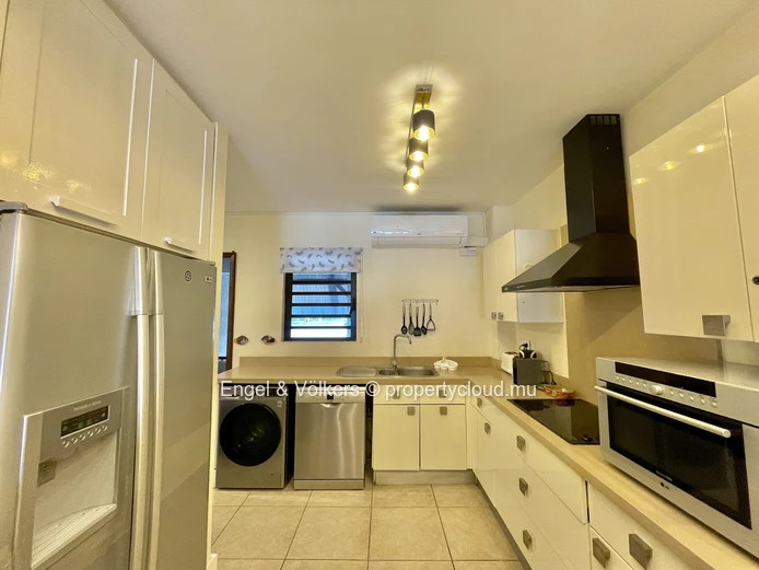 Rare Beachfront Penthouse for RENT