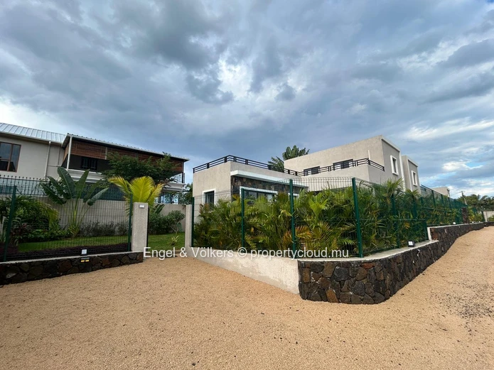 Brand-New 3-Bedroom Villa for Rent in Calodyne