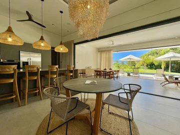 4 Bedroom Villa