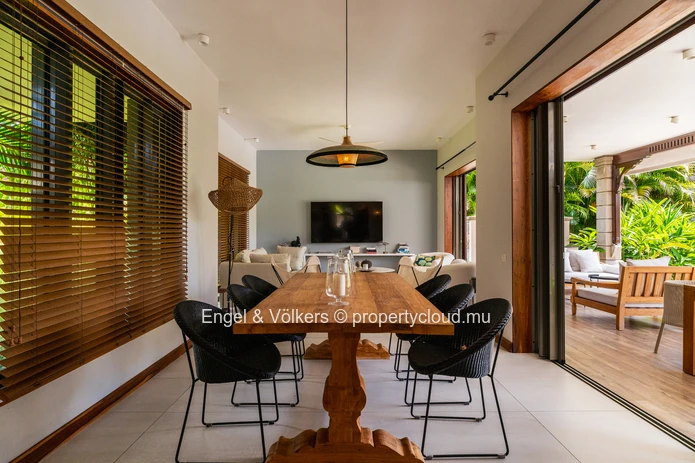 Contemporary Fairway Villa with Refined Outdoor Living