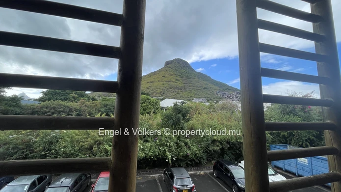 Bright Open-Plan Office with Mountain Views for Rent
