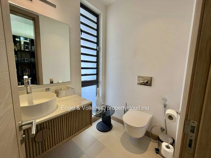 A Modern Masterpiece with Breathtaking Views