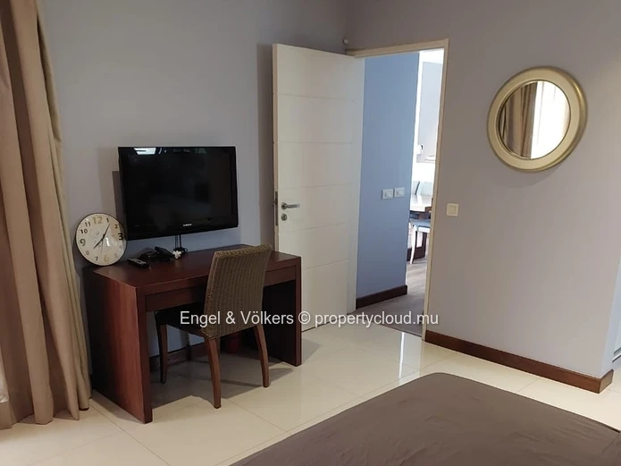 Beachfront 3-Bedroom Apartment for Rent – Black River