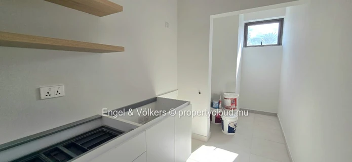 Luxury Sea-View Apartment in Tamarin – A Unique Coastal Living Experience