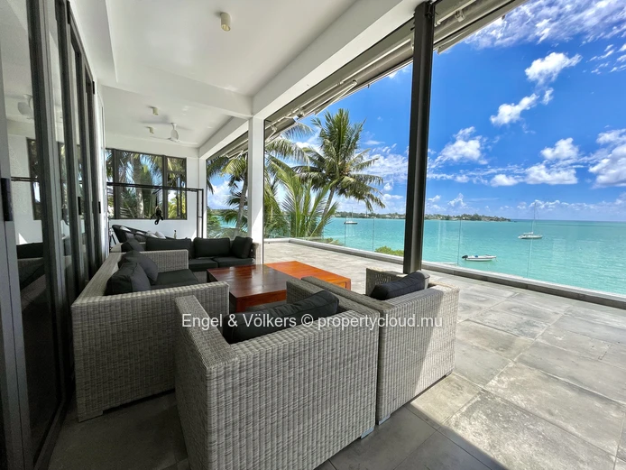 Beachfront Penthouse for Rent in Grand Baie