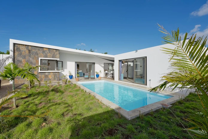 Contemporary Villa for Sale in Pereybere – Mauritian Citizens Only