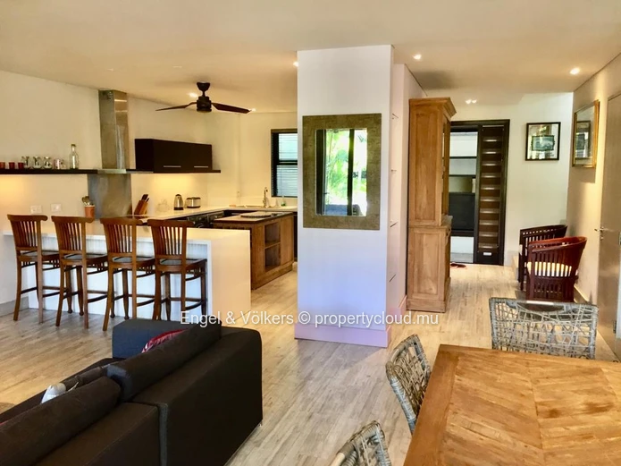 For Sale: Stunning 3-Bedroom Duplex and Private Pontoon at La Balise Marina