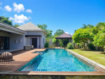 5 Bedroom Villa