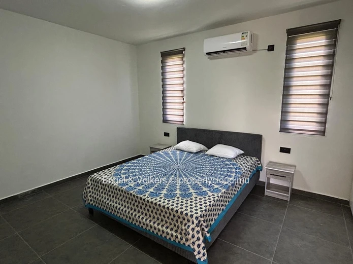 Modern 4-Bedroom House for Rent in Cap Malheureux – Private Pool & Rooftop Terrace