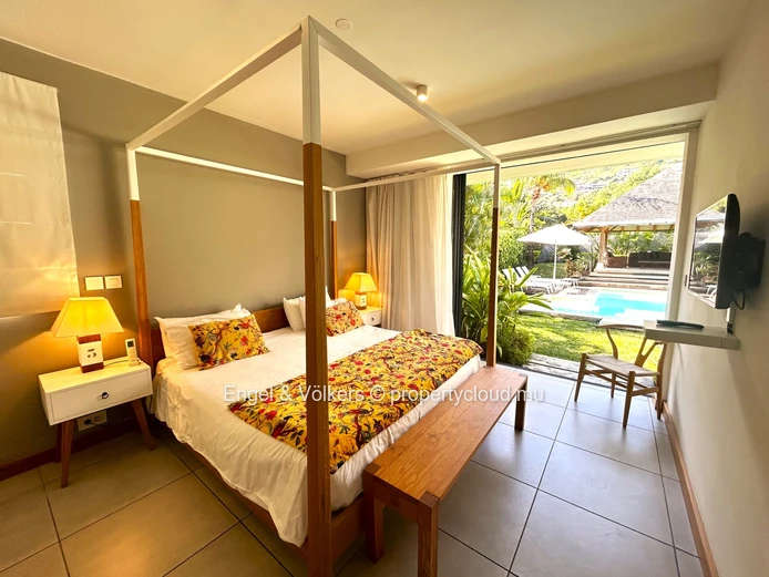 Modern 3-Bedroom Villa with pool & Mountain View