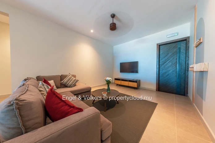 Modern 3-Bedroom Beachfront Apartment with Sea Views