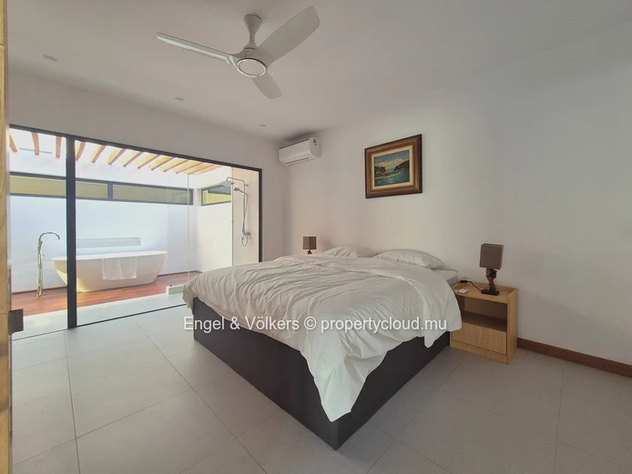 Fully Furnished Contemporary Island Living