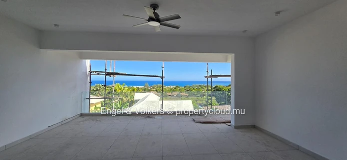 Luxury Sea-View Apartment in Tamarin – A Unique Coastal Living Experience