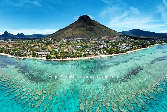 Luxury Sea-View Apartment in Tamarin – A Unique Coastal Living Experience