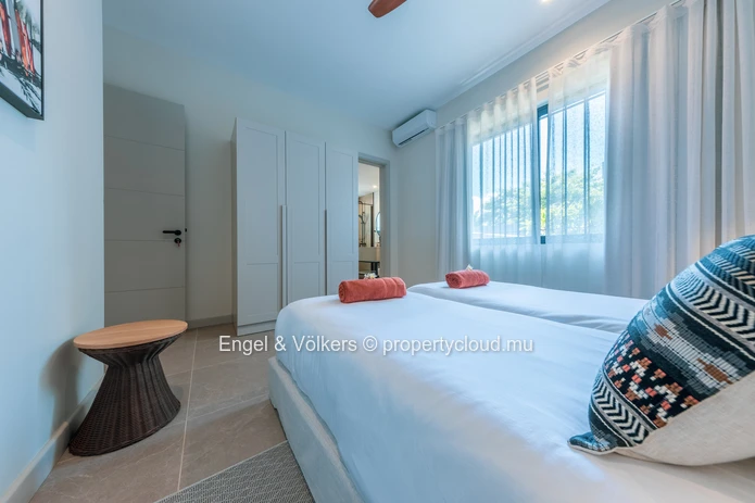 Modern 3-Bedroom Beachfront Apartment with Sea Views
