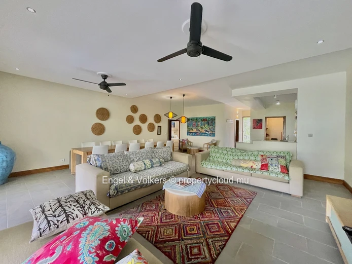 Rare Find in the North - Ocean Views and Beach Access