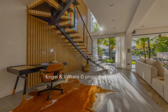 Modern Fully Renovated Duplex for Rent in Black River